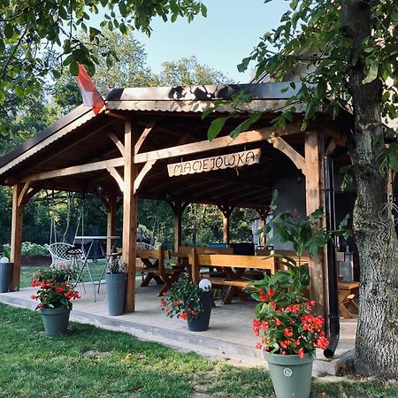Maciejowka Gospodarstwo Agroturystyczne Poddebice Exteriör bild